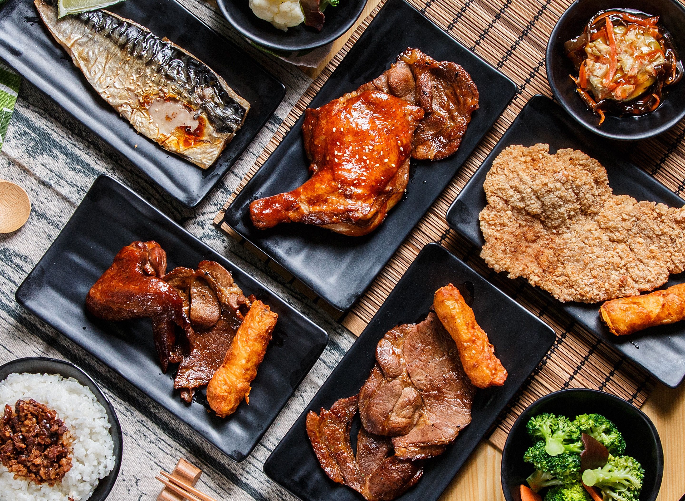 溪仔邊烤肉飯 (新北板橋店) vendor logo