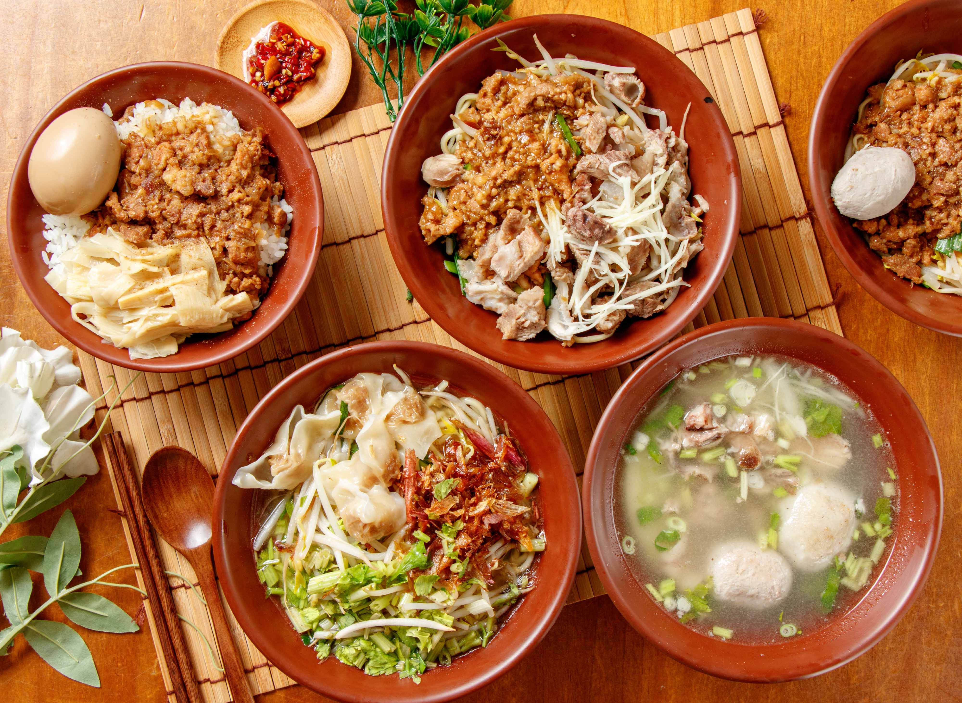 何家麵食 vendor logo