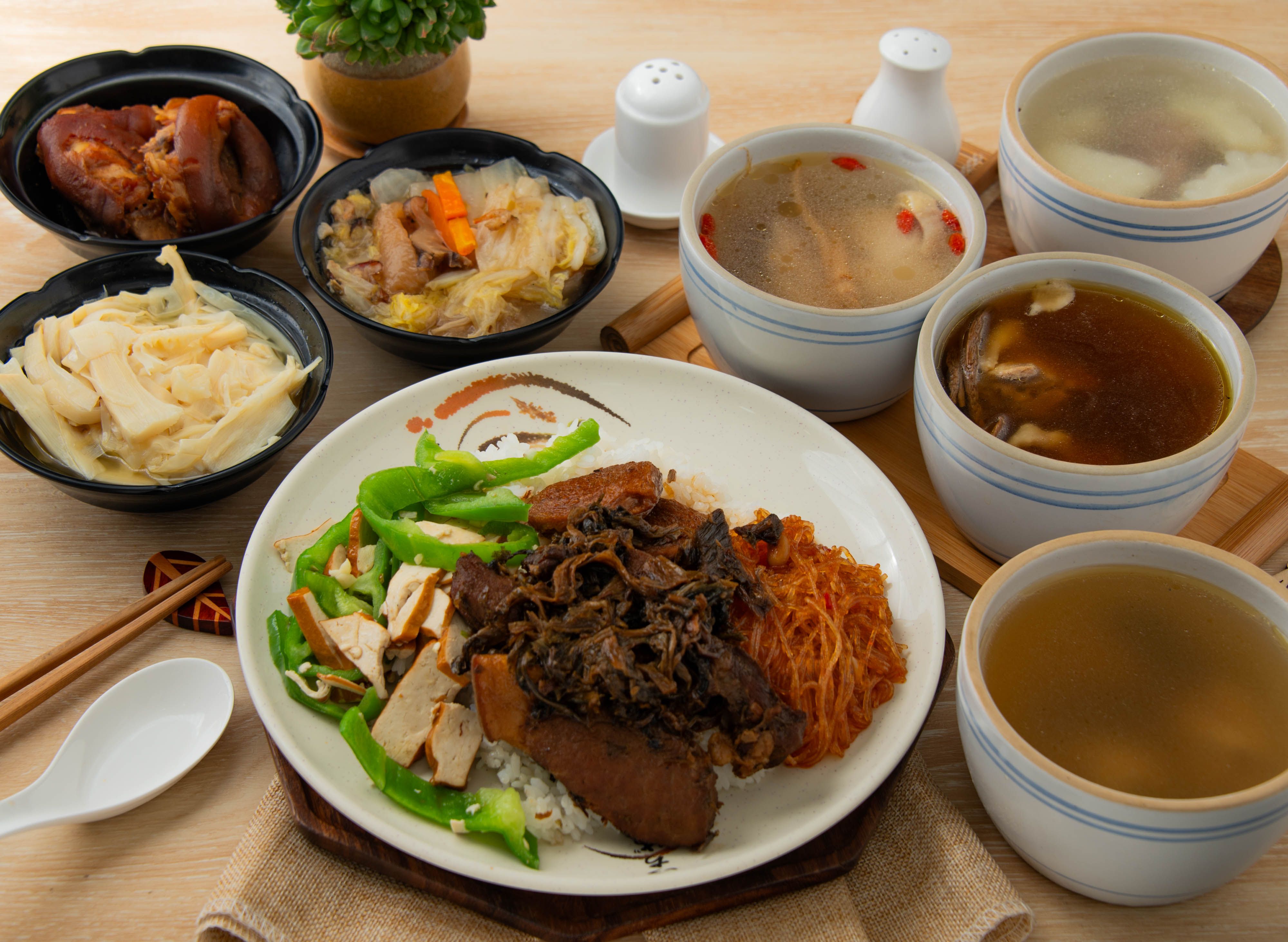 花點食間宵夜燉品屋 vendor logo