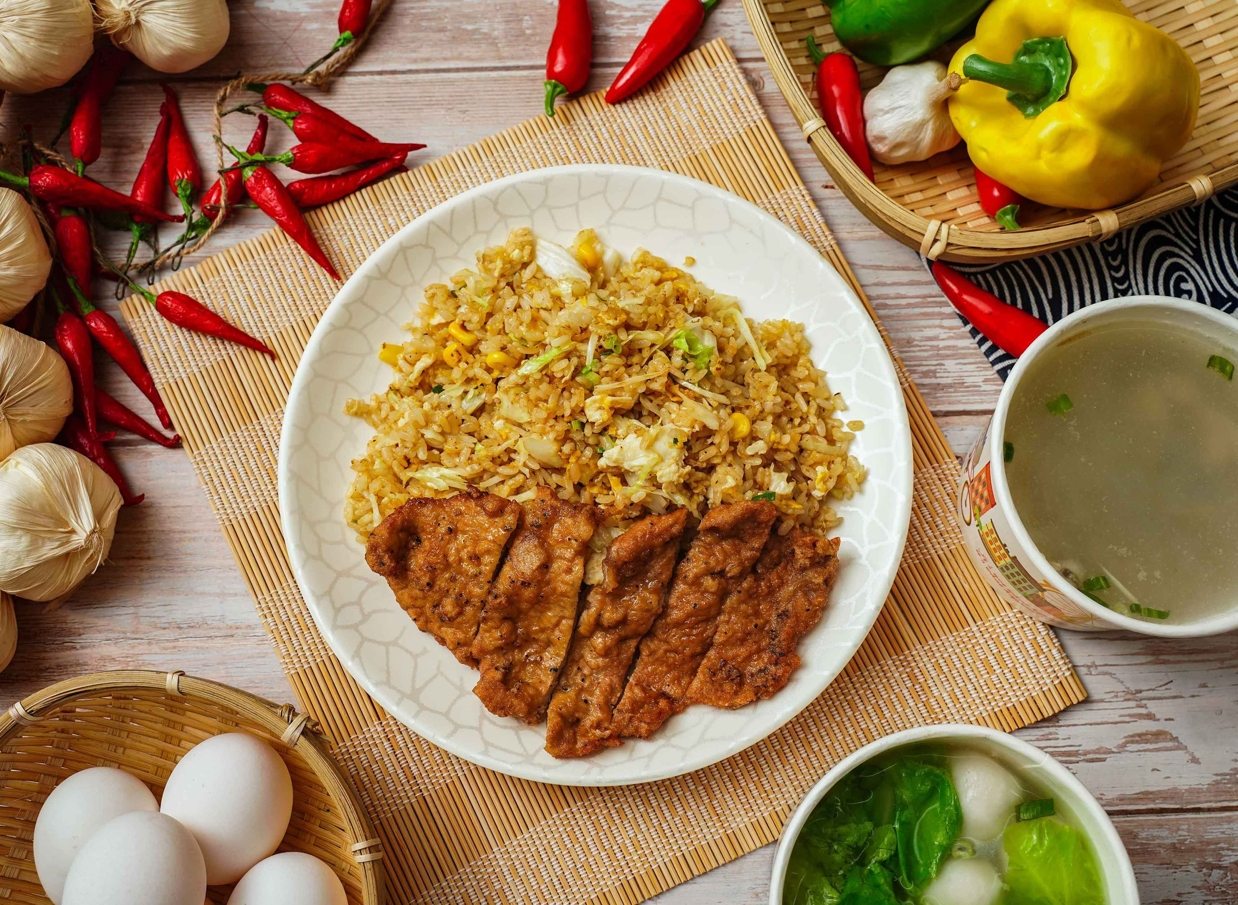 隆-熱炒‧飯‧麵‧鍋燒 vendor logo