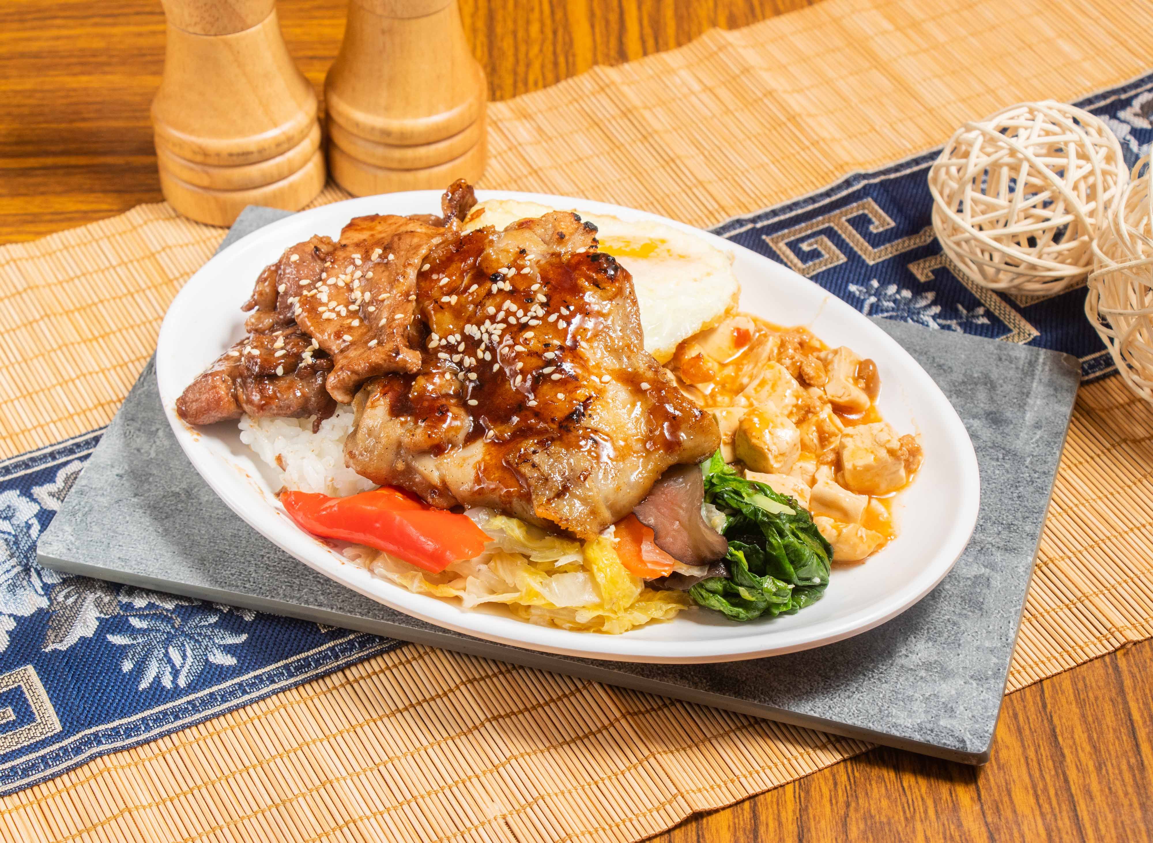 夯肉烤肉飯 vendor logo