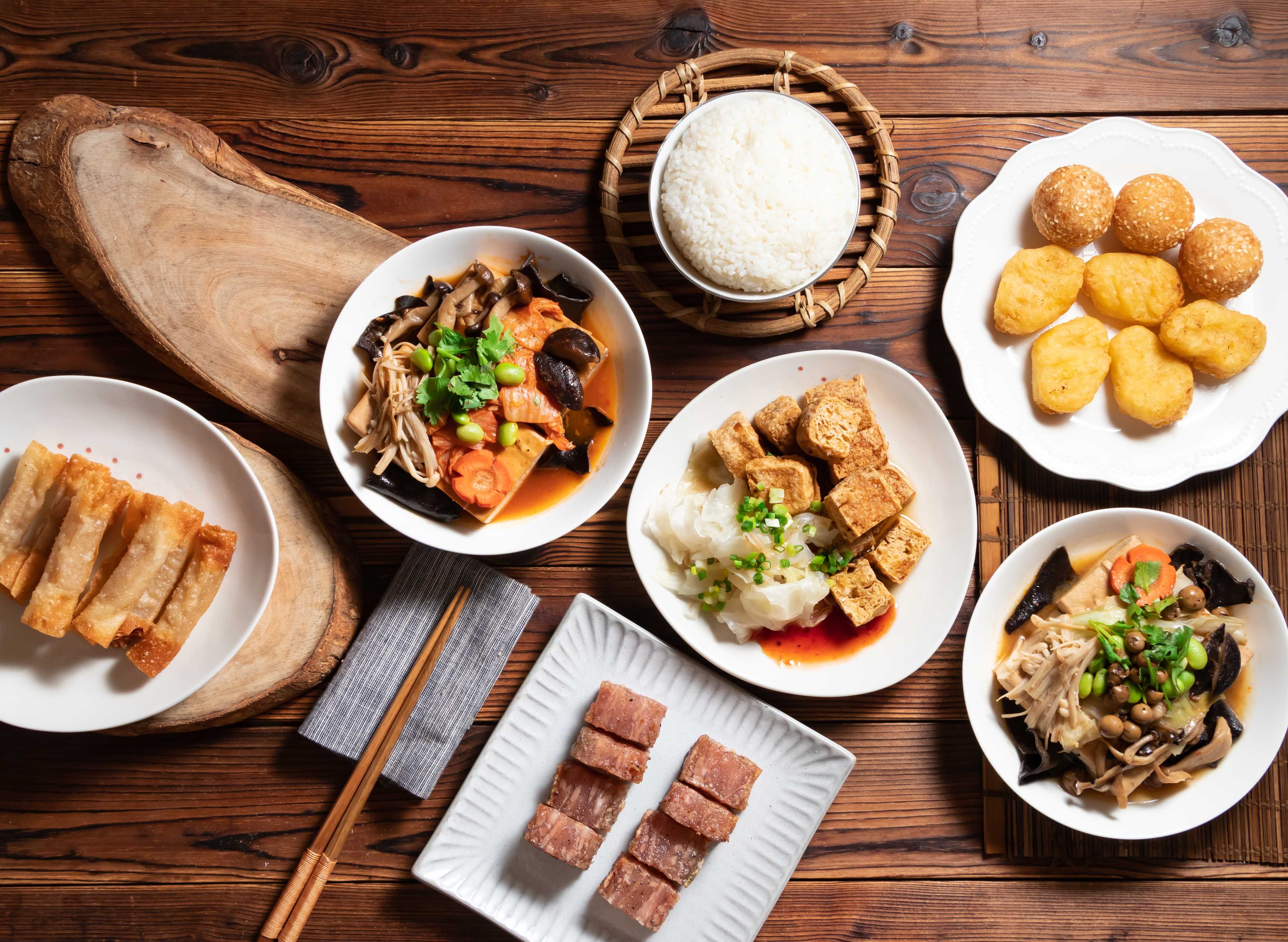 芳正臭豆腐 (台南大港店) vendor logo