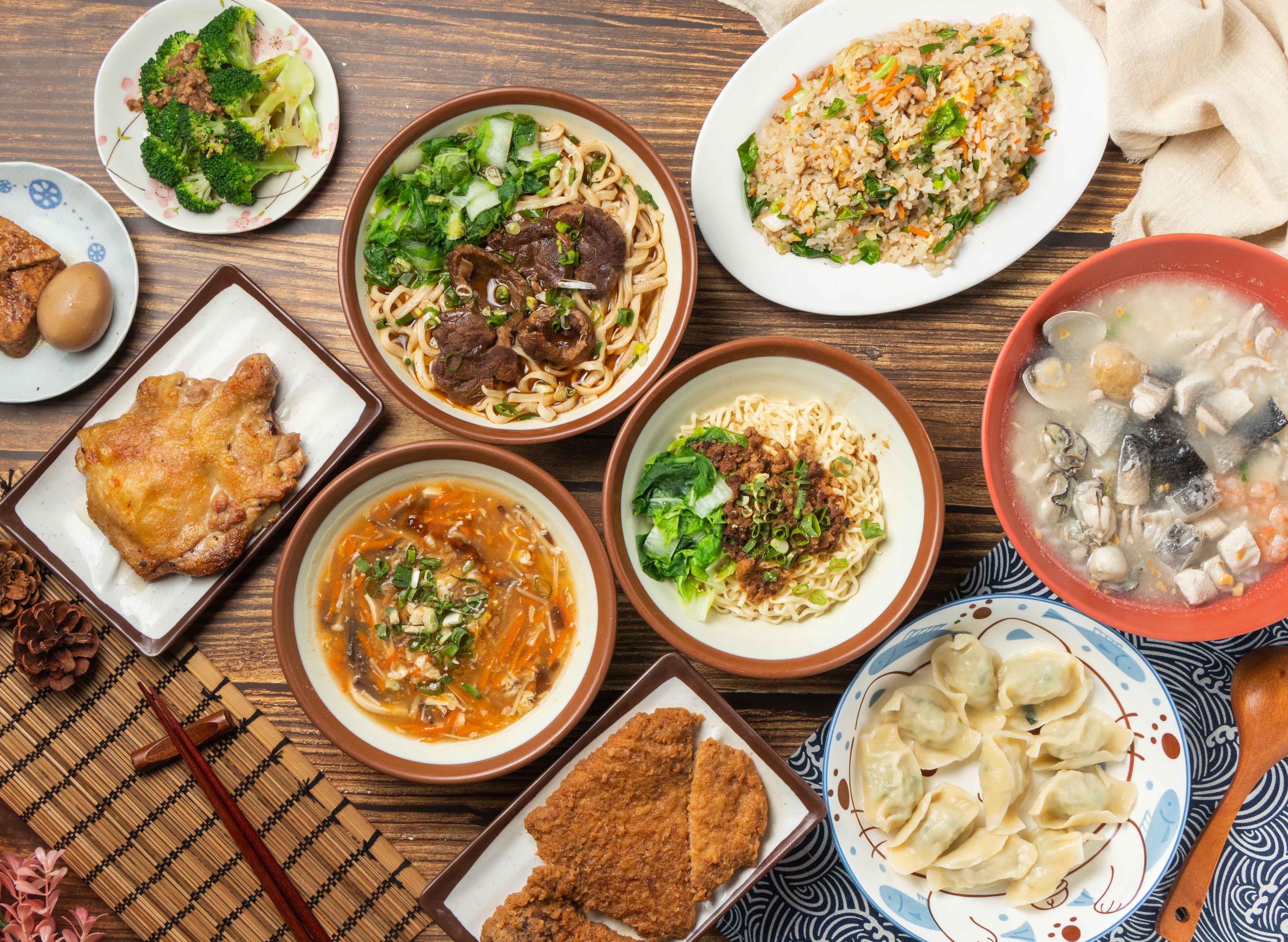眷村牛肉麵 炒飯 vendor logo