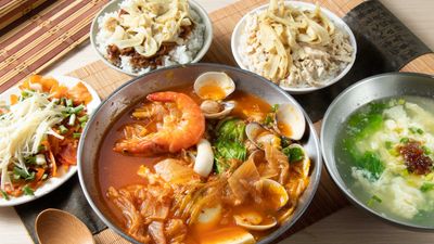 hsieh lao pan hsiao chih tien