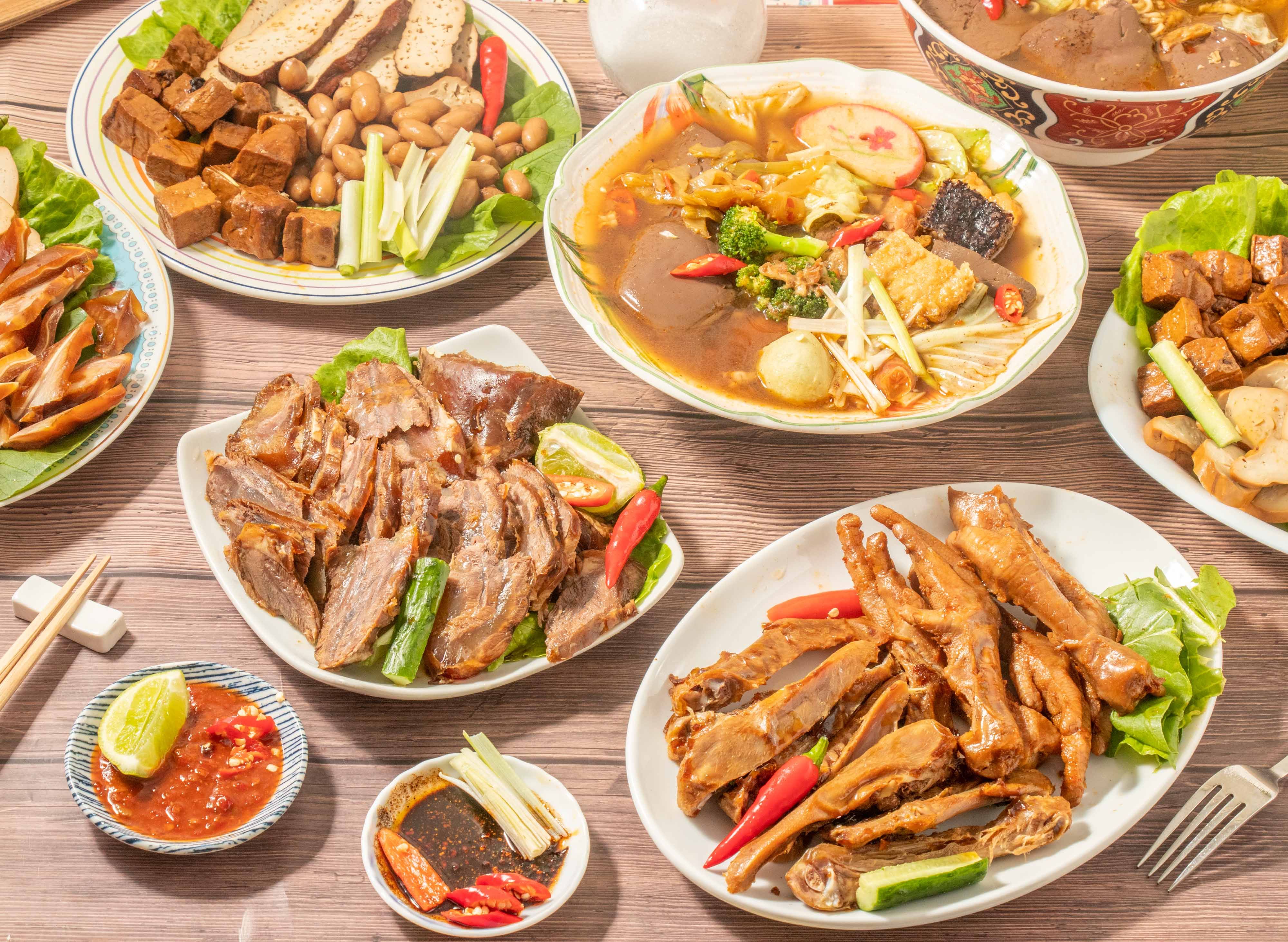 周氏冰鎮滷味專賣店 vendor logo