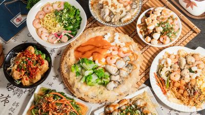 哩賀家脆皮蚵仔煎鮮蚵滷肉飯