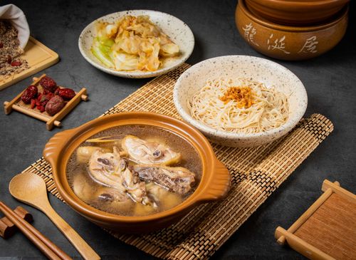 龍涎居雞膳食坊 三重三和店