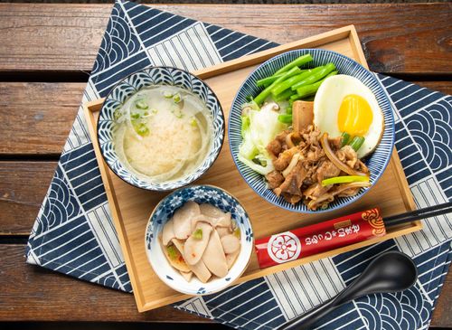 台中市霧峰區美食 超吉飯桶 霧峰店 網友評價 菜單 推薦餐點 食記 外送優惠 飢餓黑熊app