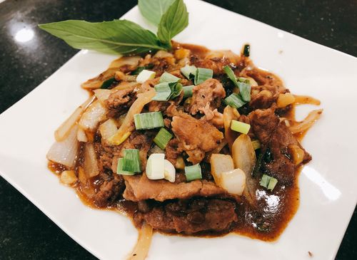台北市中山區美食 塔里木鐵板燒 網友評價 菜單 推薦餐點 食記 外送優惠 飢餓黑熊app