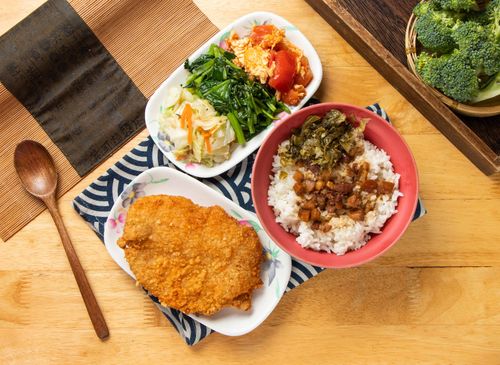 阿吉魯肉飯