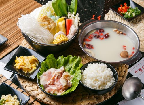 小蒙牛頂級麻辣養生鍋-頭份店