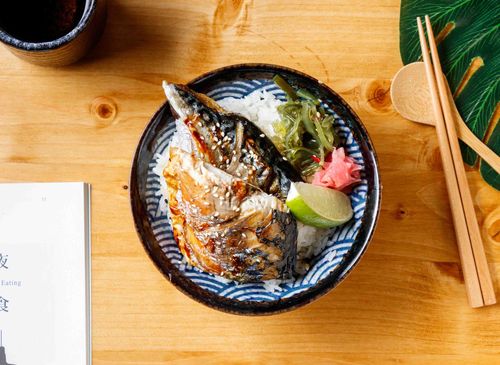 九號堂定食專賣店 - 日本創意料理 美食推薦 日式定食 高CP值 必吃日式料理 團體聚會 厚切豬排 大阪燒 丼飯 平價 炒飯 烏龍麵