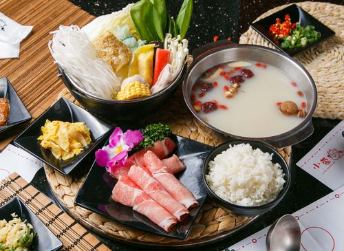 小蒙牛頂級麻辣養生鍋-內湖店