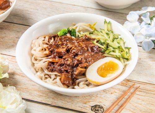 馥御初飯食間