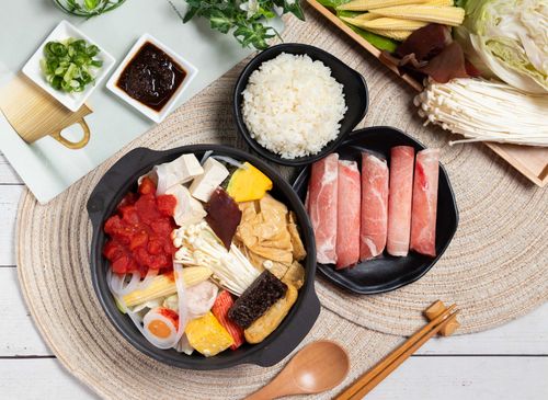 嘉義縣民雄鄉美食 鳳六郎 歡聚湯鍋 嘉義民雄店 網友評價 菜單 推薦餐點 食記 外送優惠 飢餓黑熊app 嘉義縣民雄鄉美食 鳳六郎 歡聚湯鍋 嘉義民雄店 網友評價 菜單 推薦餐點 食記 外送優惠 飢餓黑熊app
