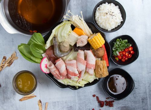極鮮火鍋板橋店