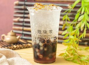 彰化縣鹿港鎮美食 陸柒零年代飲品創始店 彰化鹿港總行 網友評價 菜單 推薦餐點 食記 外送優惠 飢餓黑熊