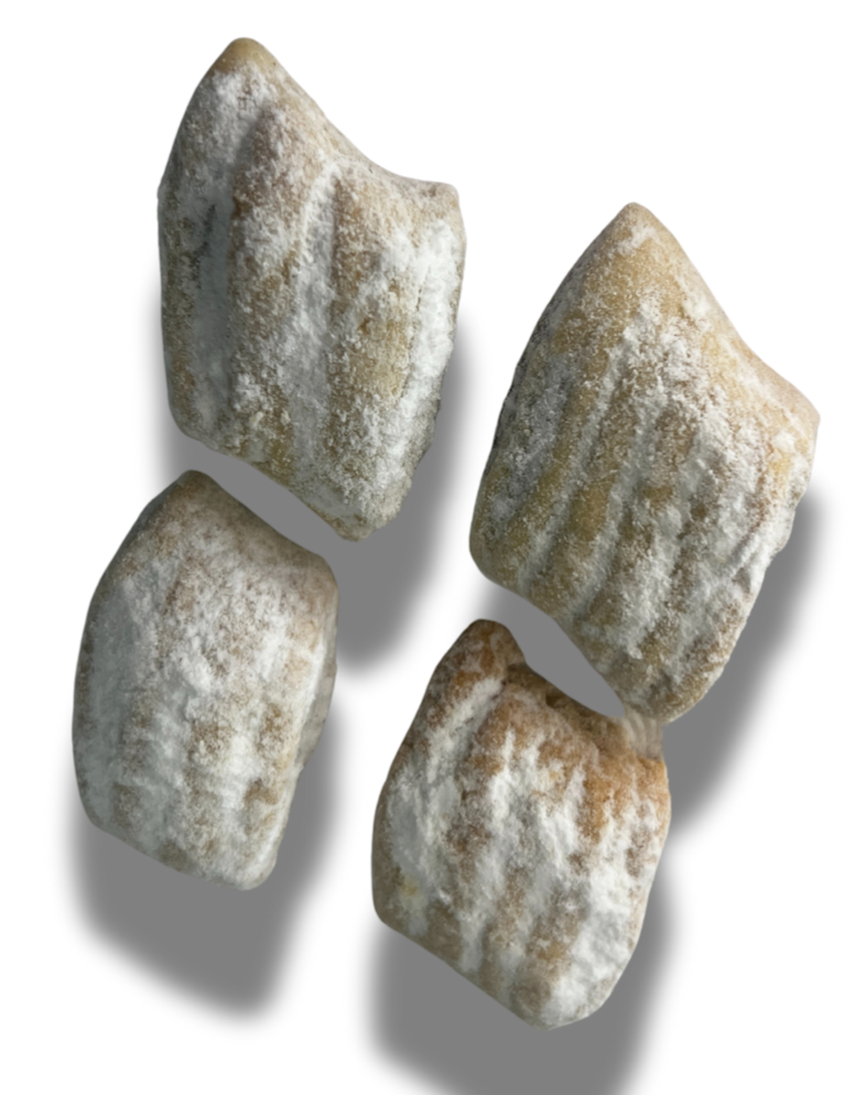 Carrés Fondants aux Dattes & Sucre Glace – 250 g