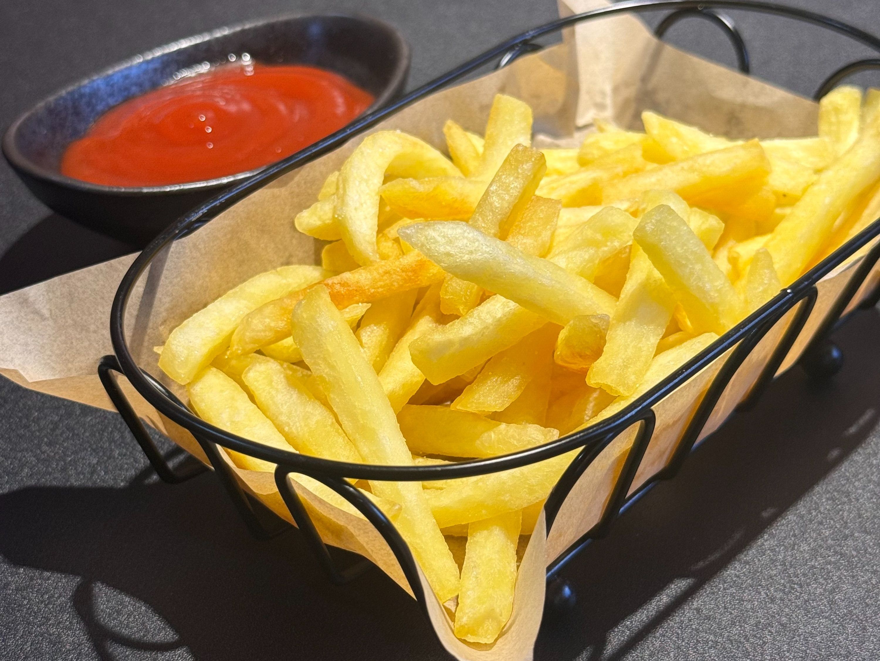 French Fries-Plain – Freshly baked pastry at Minum Kape Tarlac
