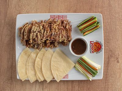 C01 - Crispy Duck With Pancake