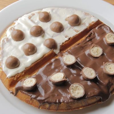 waffle black and white