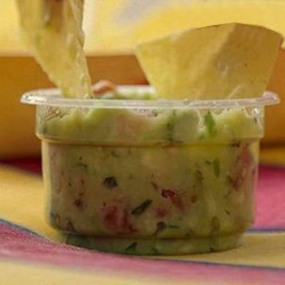 بطاطس مقلية وجواكامولي