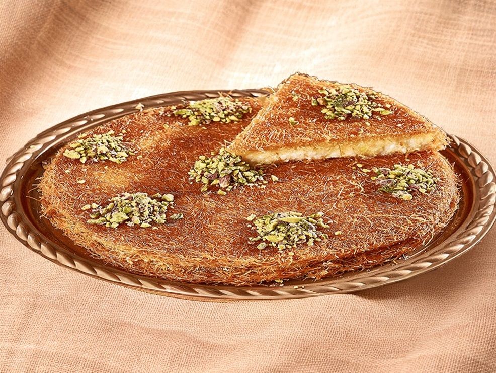 Kunafa with cream