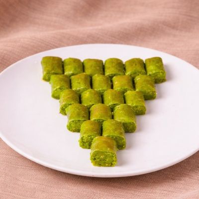 Yabraq with Pistachios