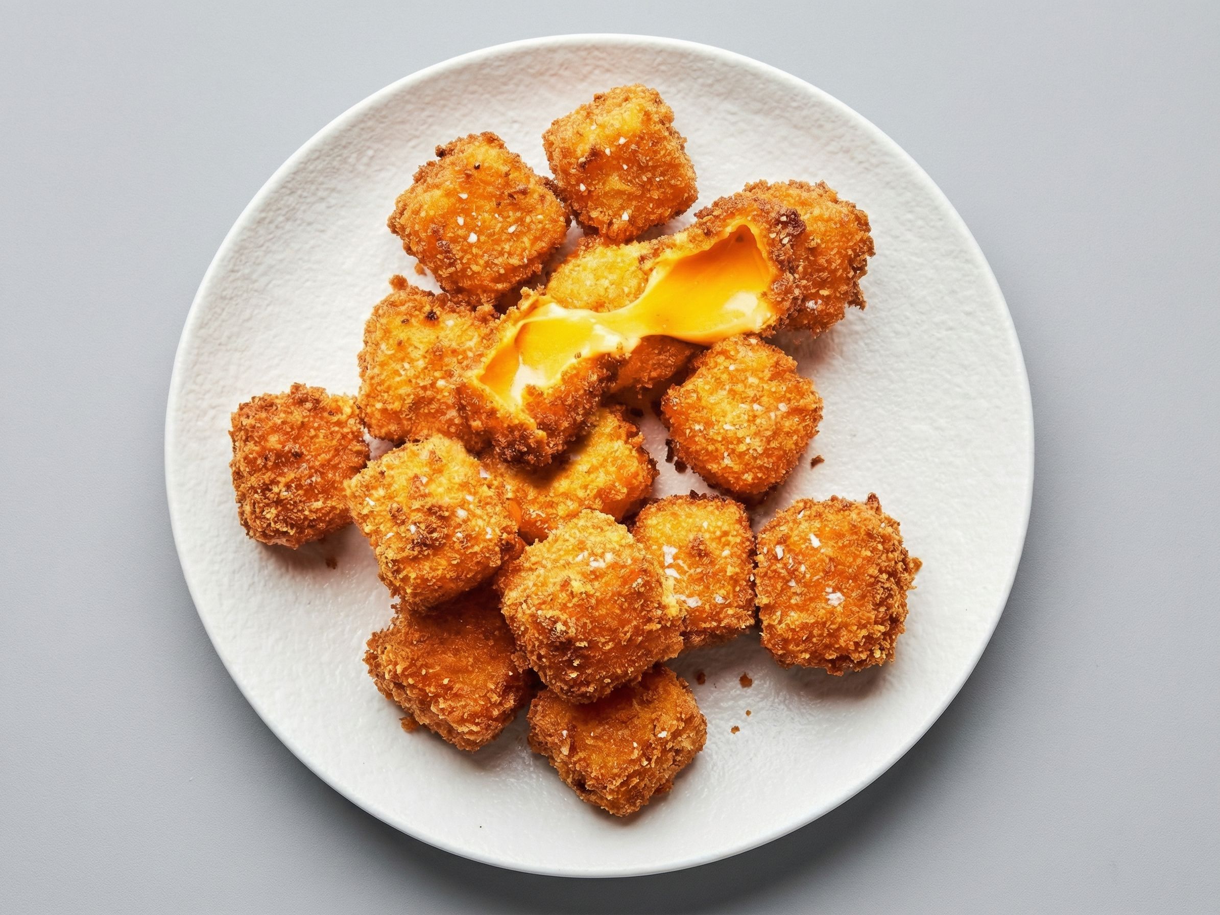 Turkish fried cheese dish