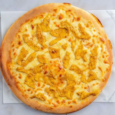 Shish Tawook Pizza