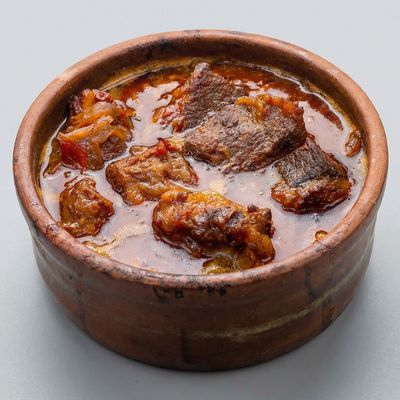 طاجن لحم مع بصل