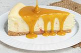 Mango sauce cheesecake
