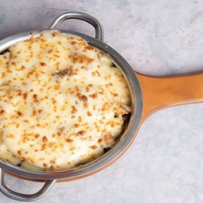 Minced meat casserole with mozzarella