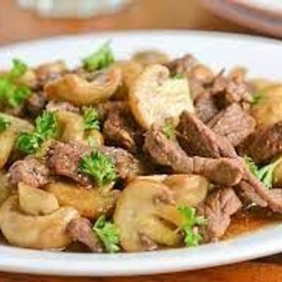 B02- Sliced Beef with Mushroom
