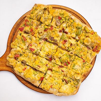 Mozzarella Cheese Oriental Pizza
