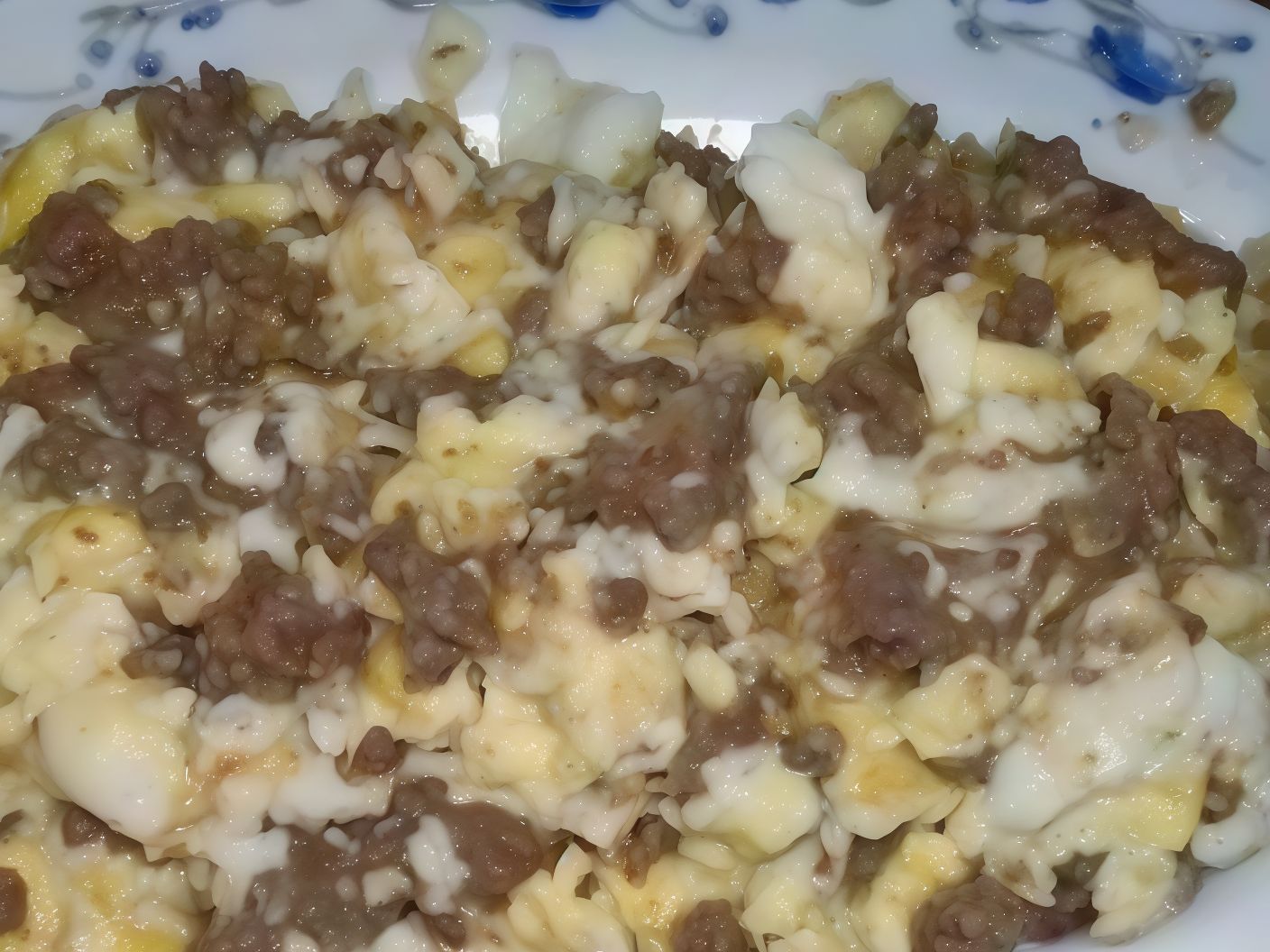 Minced Meat Mfarakeh With Eggs Platter