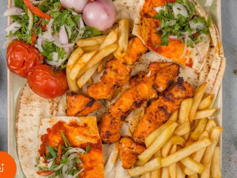 One kilo of shish tawook