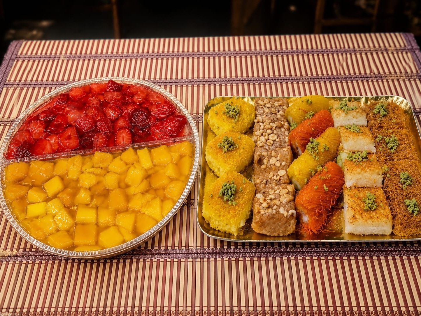 Family dessert feast for 4 people