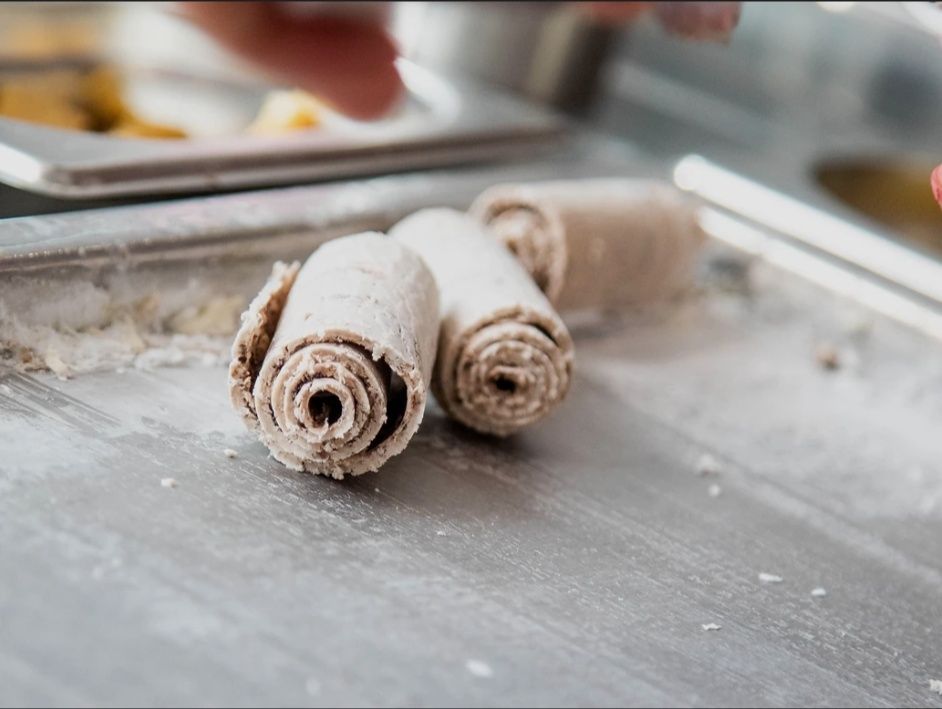 Mars Ice Cream Rolls (3 Rolls)