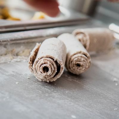 Snickers ice cream roll ( 3 rolls )