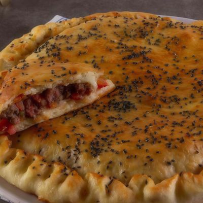 Minced Alexandrian sausage feteera