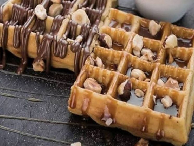 Waffle Mix Nutella With Nuts