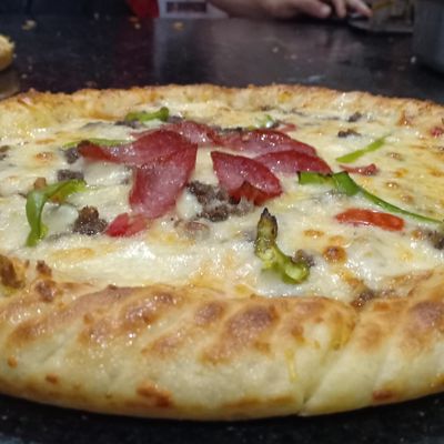 Salami Pizza