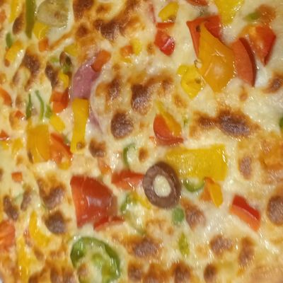 Shish Tawook Pizza