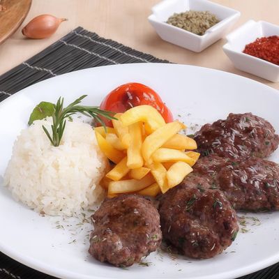 Quarter of a kofta with rice