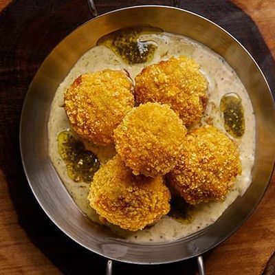 Mash Croquettes 5 Pieces + Cheese Sauce