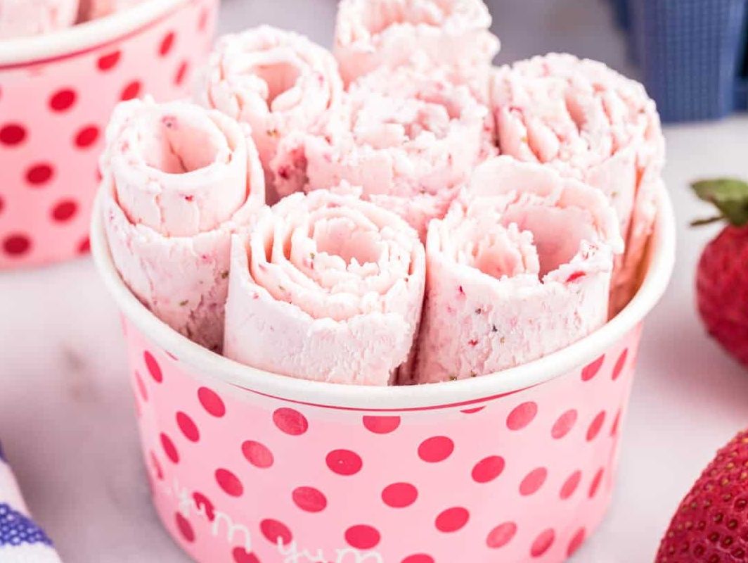 Mixed Berries Ice Cream Rolls (3 Rolls)