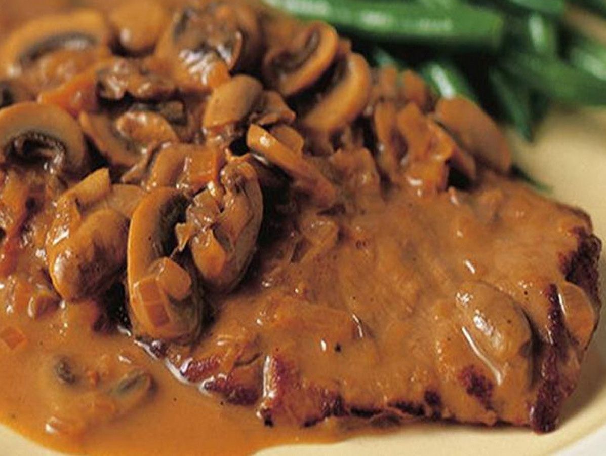 Italian style Veal Slices with Mushrooms