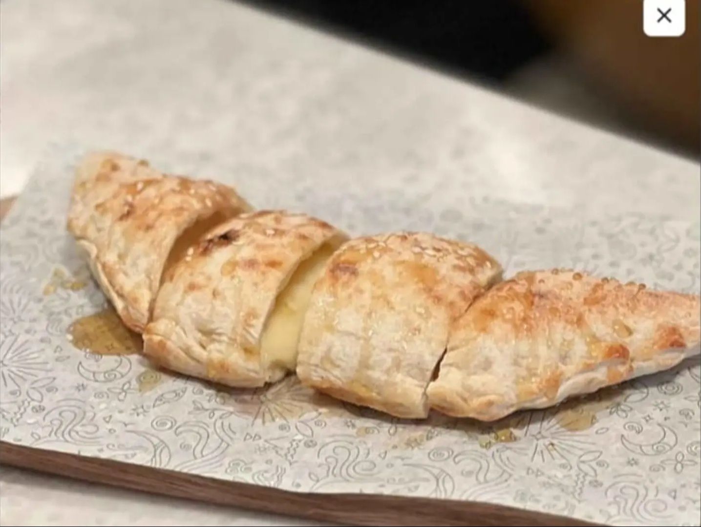 Medium calzone with chicken or roast beef