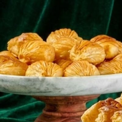 Baklava and Robat with cream
